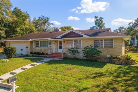 Villa ou maison à louer à Lakeland, Floride: 3 chambres, 151.24 m2 № 1810969 - photo 1