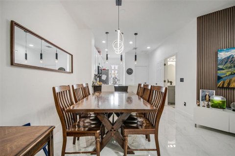 Touwnhouse à vendre à Orlando, Floride: 4 chambres, 151.24 m2 № 2296385 - photo 11