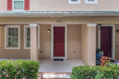 Touwnhouse à vendre à Orlando, Floride: 4 chambres, 151.24 m2 № 2296385 - photo 5