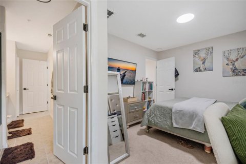 Touwnhouse à vendre à Orlando, Floride: 4 chambres, 151.24 m2 № 2296385 - photo 30