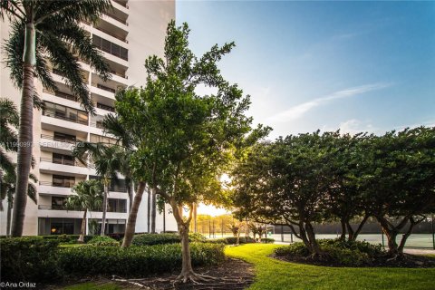 Condominio en alquiler en Hallandale Beach, Florida, 1 dormitorio, 88.26 m2 № 2057542 - foto 21