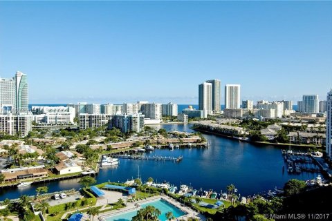 Condominio en alquiler en Hallandale Beach, Florida, 1 dormitorio, 88.26 m2 № 2057542 - foto 22