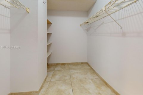 Condominio en alquiler en Hallandale Beach, Florida, 1 dormitorio, 88.26 m2 № 2057542 - foto 8