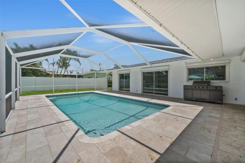 Casa en venta en Cape Coral, Florida, 4 dormitorios, 164.72 m2 № 1855463 - foto 3