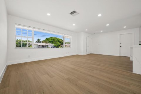 Casa en venta en Cape Coral, Florida, 4 dormitorios, 164.72 m2 № 1855463 - foto 14