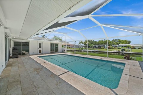 Casa en venta en Cape Coral, Florida, 4 dormitorios, 164.72 m2 № 1855463 - foto 2
