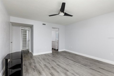 Condo in Oldsmar, Florida, 2 bedrooms  № 1508148 - photo 14