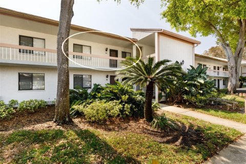 Condo in Oldsmar, Florida, 2 bedrooms  № 1508148 - photo 2
