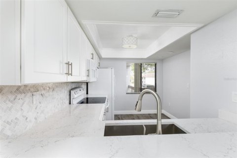 Condo in Oldsmar, Florida, 2 bedrooms  № 1508148 - photo 5