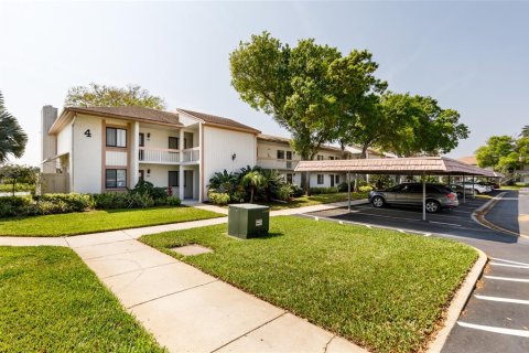 Condo in Oldsmar, Florida, 2 bedrooms  № 1508148 - photo 1