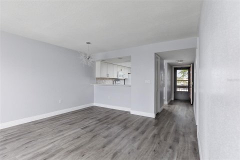 Condo in Oldsmar, Florida, 2 bedrooms  № 1508148 - photo 8