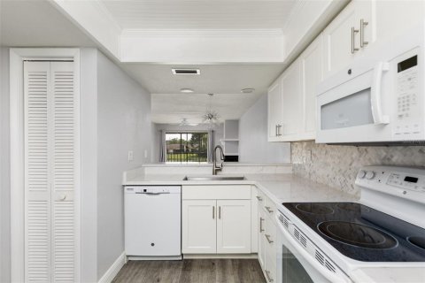Condo in Oldsmar, Florida, 2 bedrooms  № 1508148 - photo 6