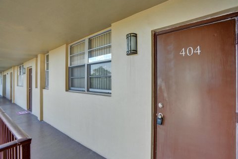 Condo in Hollywood, Florida, 1 bedroom  № 2253489 - photo 26