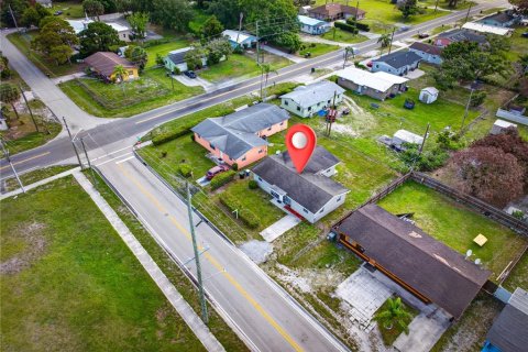 House in St. Lucie, Florida 4 bedrooms, 126.35 sq.m. № 2233927 - photo 17