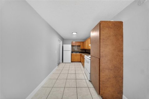 House in St. Lucie, Florida 4 bedrooms, 126.35 sq.m. № 2233927 - photo 9