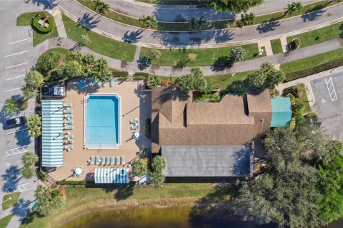 Condo in Lake Worth, Florida, 2 bedrooms  № 1973567 - photo 30