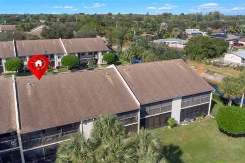 Condo in Lake Worth, Florida, 2 bedrooms  № 1973567 - photo 29