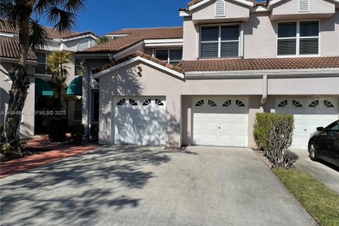 Condo in Pembroke Pines, Florida, 2 bedrooms  № 1994283 - photo 5