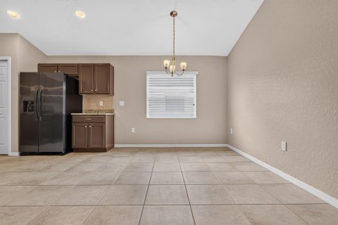 Casa en venta en Zephyrhills, Florida, 3 dormitorios, 138.8 m2 № 2391201 - foto 13