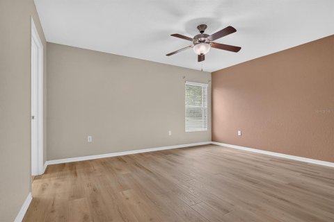 Casa en venta en Zephyrhills, Florida, 3 dormitorios, 138.8 m2 № 2391201 - foto 19