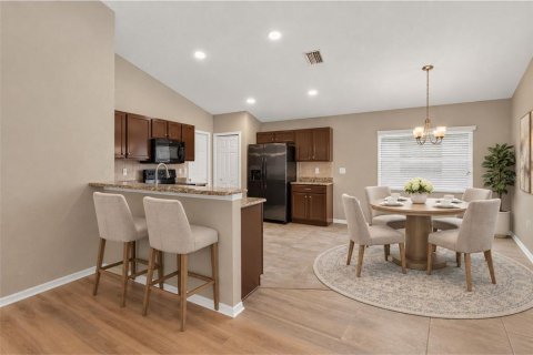 Casa en venta en Zephyrhills, Florida, 3 dormitorios, 138.8 m2 № 2391201 - foto 7