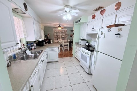 Casa en venta en Eustis, Florida, 2 dormitorios, 156.17 m2 № 1725526 - foto 16