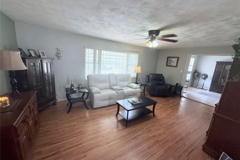 Casa en venta en Eustis, Florida, 2 dormitorios, 156.17 m2 № 1725526 - foto 8