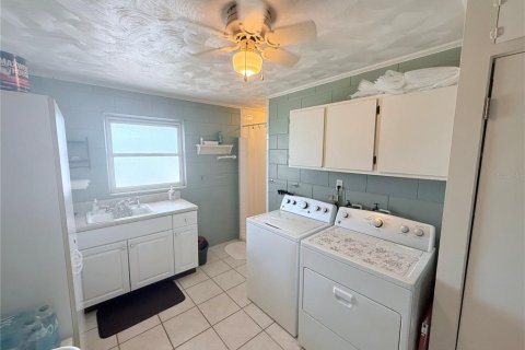 Casa en venta en Eustis, Florida, 2 dormitorios, 156.17 m2 № 1725526 - foto 11