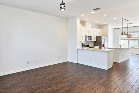 Touwnhouse à louer à Windermere, Floride: 3 chambres, 147.16 m2 № 2416996 - photo 6