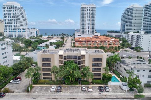 Copropriété à louer à Fort Lauderdale, Floride: 2 chambres, 117.71 m2 № 1564355 - photo 23