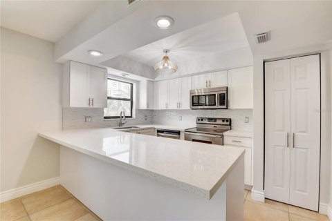 Copropriété à louer à Fort Lauderdale, Floride: 2 chambres, 117.71 m2 № 1564355 - photo 6