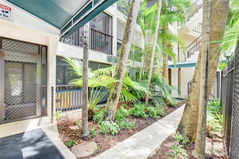 Copropriété à louer à Fort Lauderdale, Floride: 2 chambres, 117.71 m2 № 1564355 - photo 28