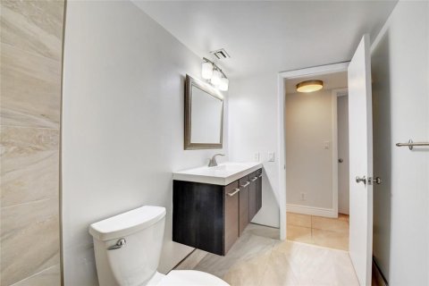 Copropriété à louer à Fort Lauderdale, Floride: 2 chambres, 117.71 m2 № 1564355 - photo 13