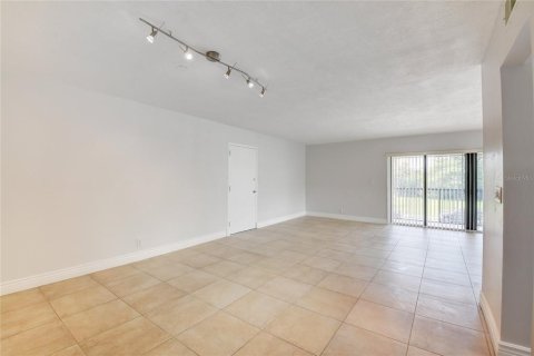Copropriété à louer à Fort Lauderdale, Floride: 2 chambres, 117.71 m2 № 1564355 - photo 4
