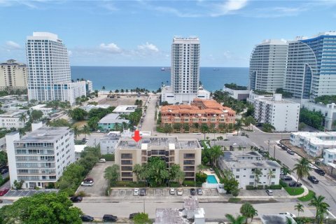 Copropriété à louer à Fort Lauderdale, Floride: 2 chambres, 117.71 m2 № 1564355 - photo 24