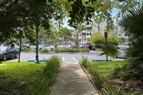 Copropriété à louer à Miami, Floride: 2 chambres, 74.69 m2 № 2288165 - photo 20