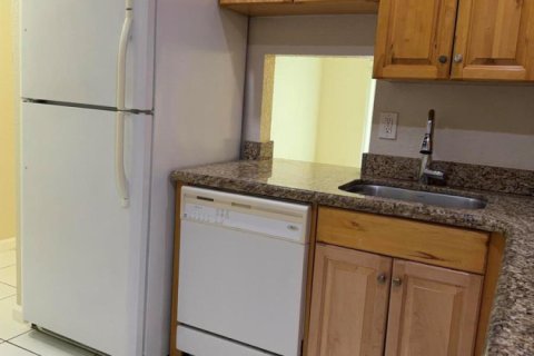 Copropriété à louer à Miami, Floride: 2 chambres, 74.69 m2 № 2288165 - photo 2