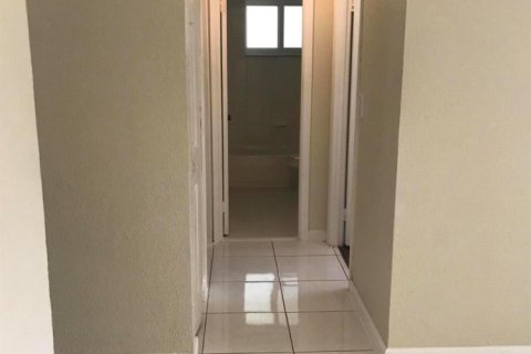 Copropriété à louer à Miami, Floride: 2 chambres, 74.69 m2 № 2288165 - photo 5