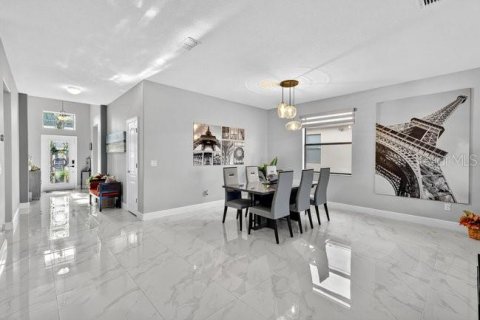 Casa en venta en Kissimmee, Florida, 4 dormitorios, 188.78 m2 № 1915409 - foto 9