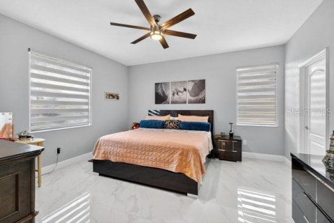 Casa en venta en Kissimmee, Florida, 4 dormitorios, 188.78 m2 № 1915409 - foto 10