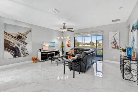 Casa en venta en Kissimmee, Florida, 4 dormitorios, 188.78 m2 № 1915409 - foto 7