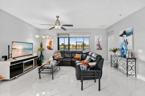Casa en venta en Kissimmee, Florida, 4 dormitorios, 188.78 m2 № 1915409 - foto 5
