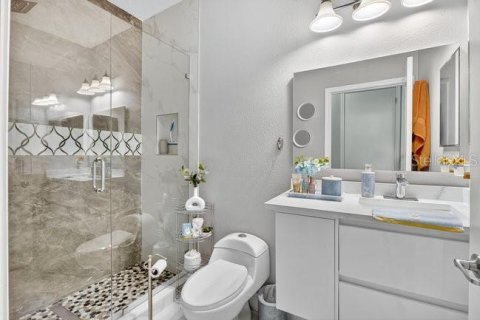 Casa en venta en Kissimmee, Florida, 4 dormitorios, 188.78 m2 № 1915409 - foto 19