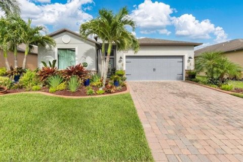 Casa en venta en Kissimmee, Florida, 4 dormitorios, 188.78 m2 № 1915409 - foto 1