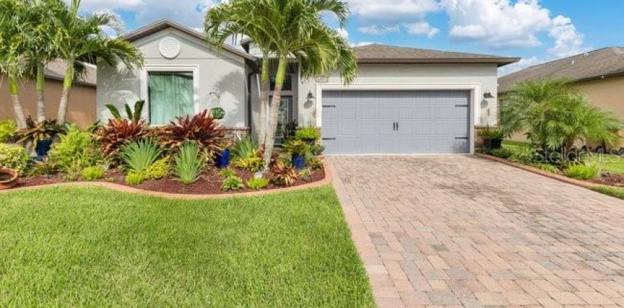 Casa en Kissimmee, Florida 4 dormitorios, 188.78 m2 № 1915409