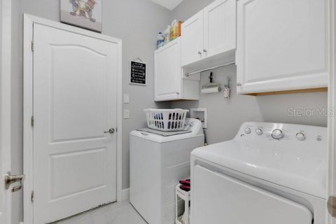 Casa en venta en Kissimmee, Florida, 4 dormitorios, 188.78 m2 № 1915409 - foto 21