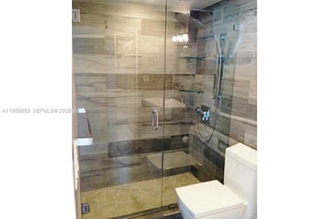 Condominio en alquiler en Miami Beach, Florida, 49.24 m2 № 2010577 - foto 15