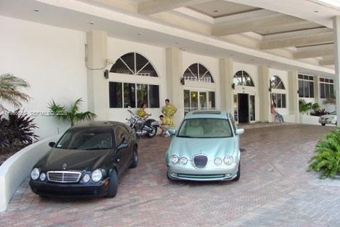 Condominio en alquiler en Miami Beach, Florida, 49.24 m2 № 2010577 - foto 24