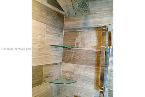 Condominio en alquiler en Miami Beach, Florida, 49.24 m2 № 2010577 - foto 13