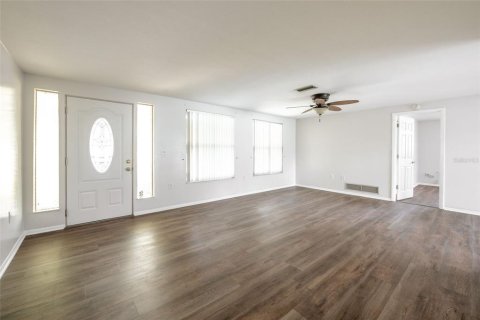 House in Englewood, Florida 2 bedrooms, 112.6 sq.m. № 2391492 - photo 7